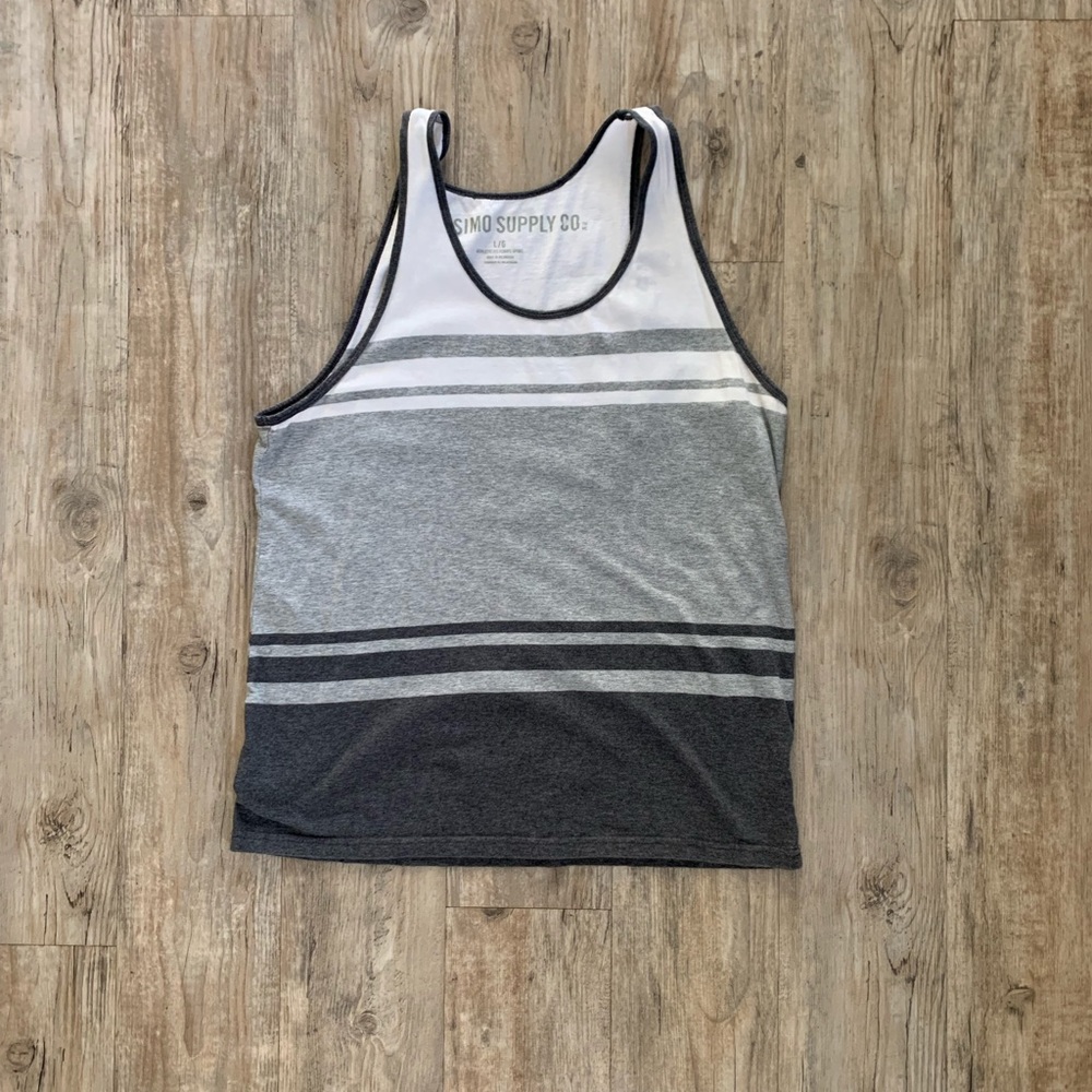 Mossimo Supply Tank Size L